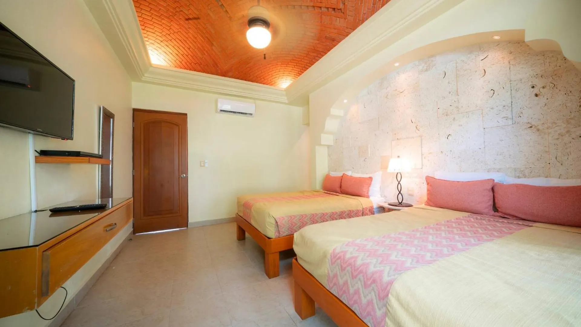 Villa With 4 Bedrooms - Spacious Oceanview With Private Pool At Playacar Phase I Pura Vida بلايا ديل كارمن 0*,  المكسيك