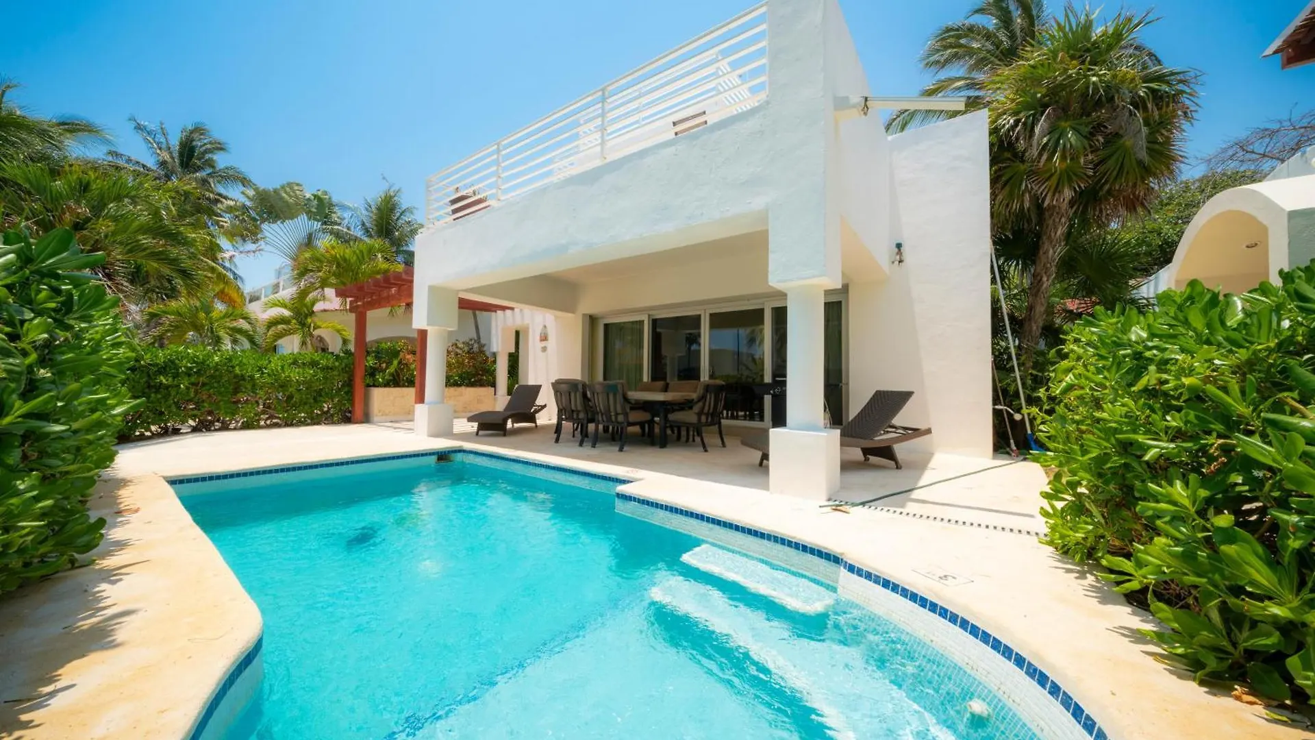 Villa With 4 Bedrooms - Spacious Oceanview With Private Pool At Pura Vida Playa del Carmen