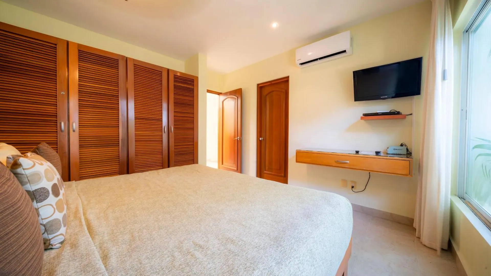 Villa With 4 Bedrooms - Spacious Oceanview With Private Pool At Playacar Phase I Pura Vida Meksyk